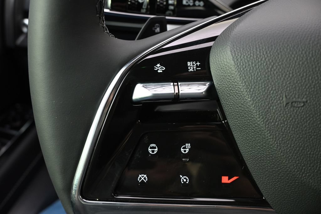 New 2027 Cadillac Vistiq Luxury w/ LPO, Floor Liner Package AWD/4WD image 33