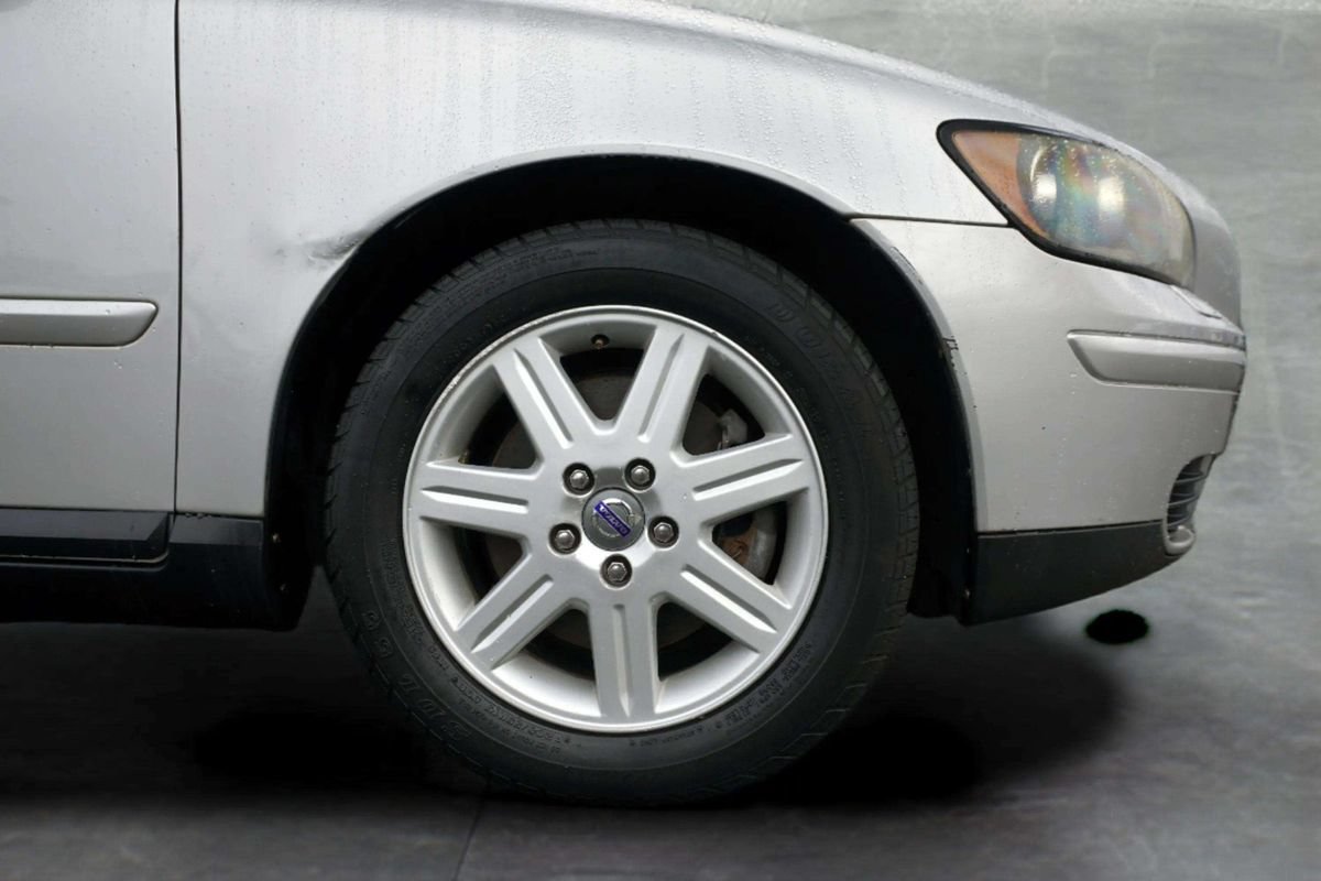 Used 2007 Volvo S40 2.4i FWD image 9