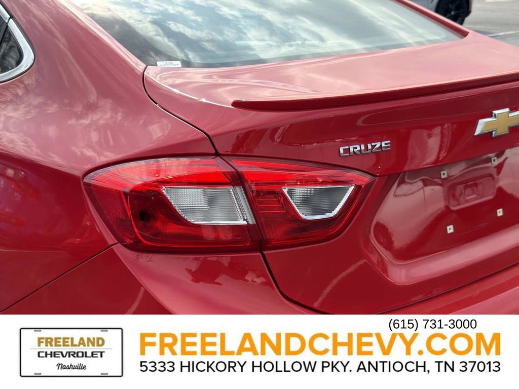 Used 2017 Chevrolet Cruze Premier FWD image 14