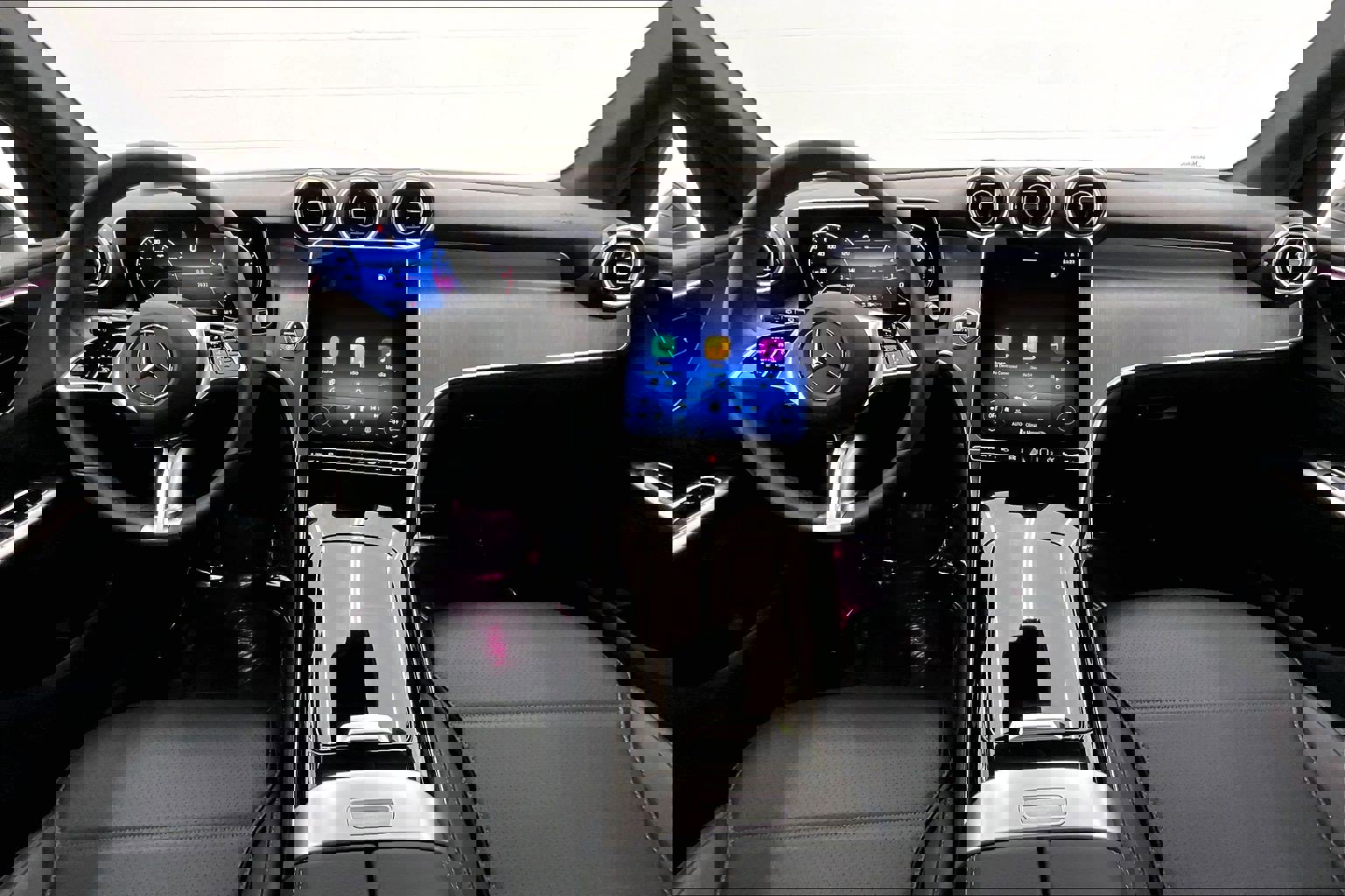 Used 2026 Mercedes-Benz GLC 300 image 14