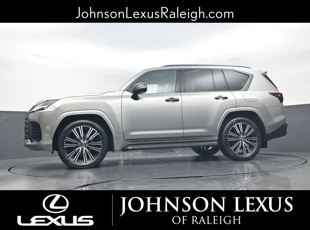 Used 2023 Lexus LX 600 4WD w/ Appearance Package image 22