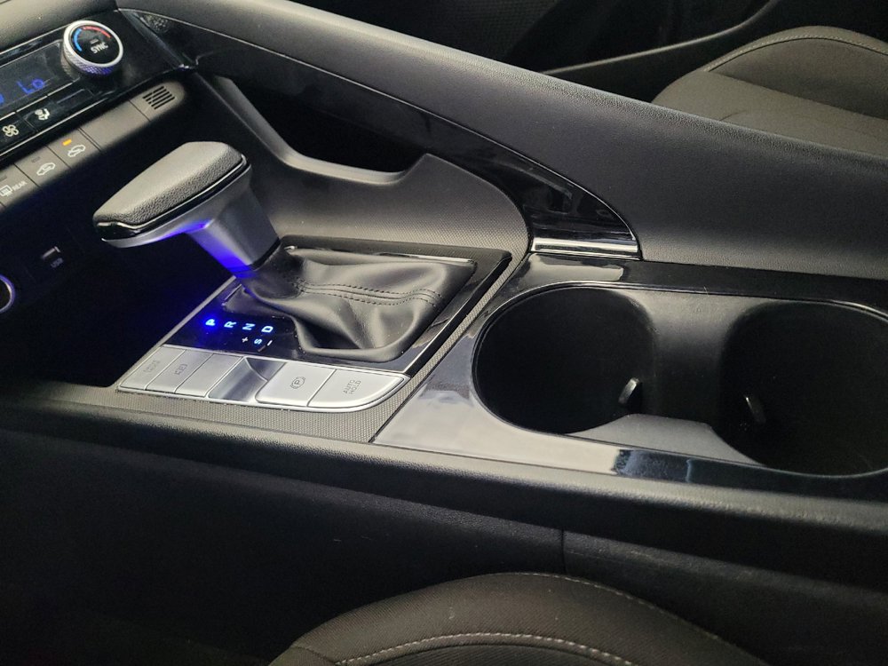 Used 2024 Hyundai Elantra Blue FWD image 26