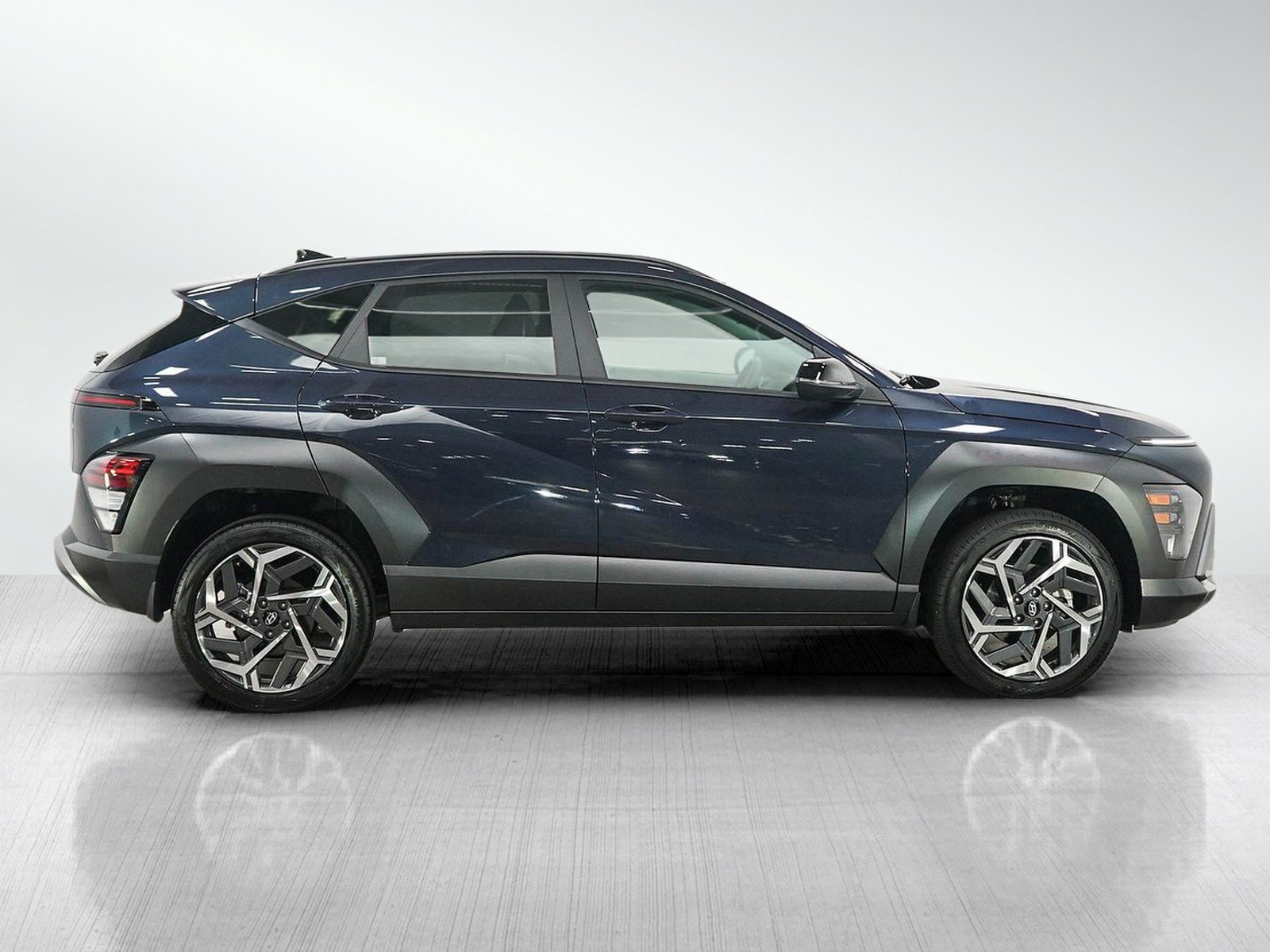 Used 2026 Hyundai Kona SEL Premium AWD/4WD image 6