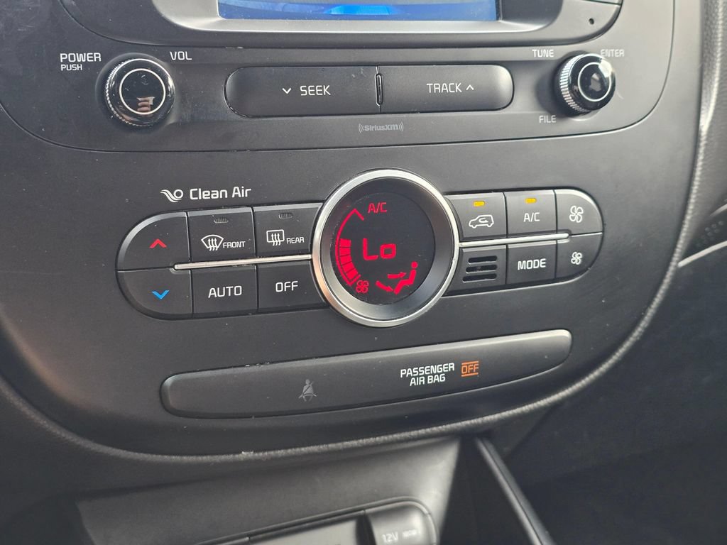 Used 2017 Kia Soul + w/ Designer's Package FWD image 20