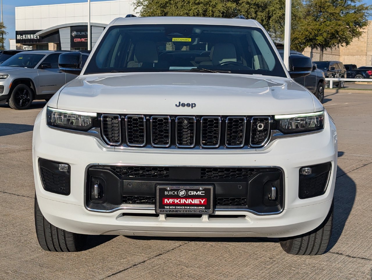 Used 2021 Jeep Grand Cherokee L Overland w/ Advanced Protech Group III AWD/4WD image 6
