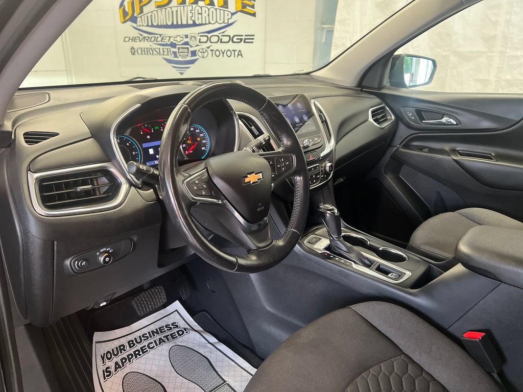 Used 2019 Chevrolet Equinox LT w/ Sun & Navigation Package AWD/4WD image 19