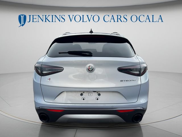 Used 2024 Alfa Romeo Stelvio Ti w/ Active Assist Plus Package AWD/4WD image 4
