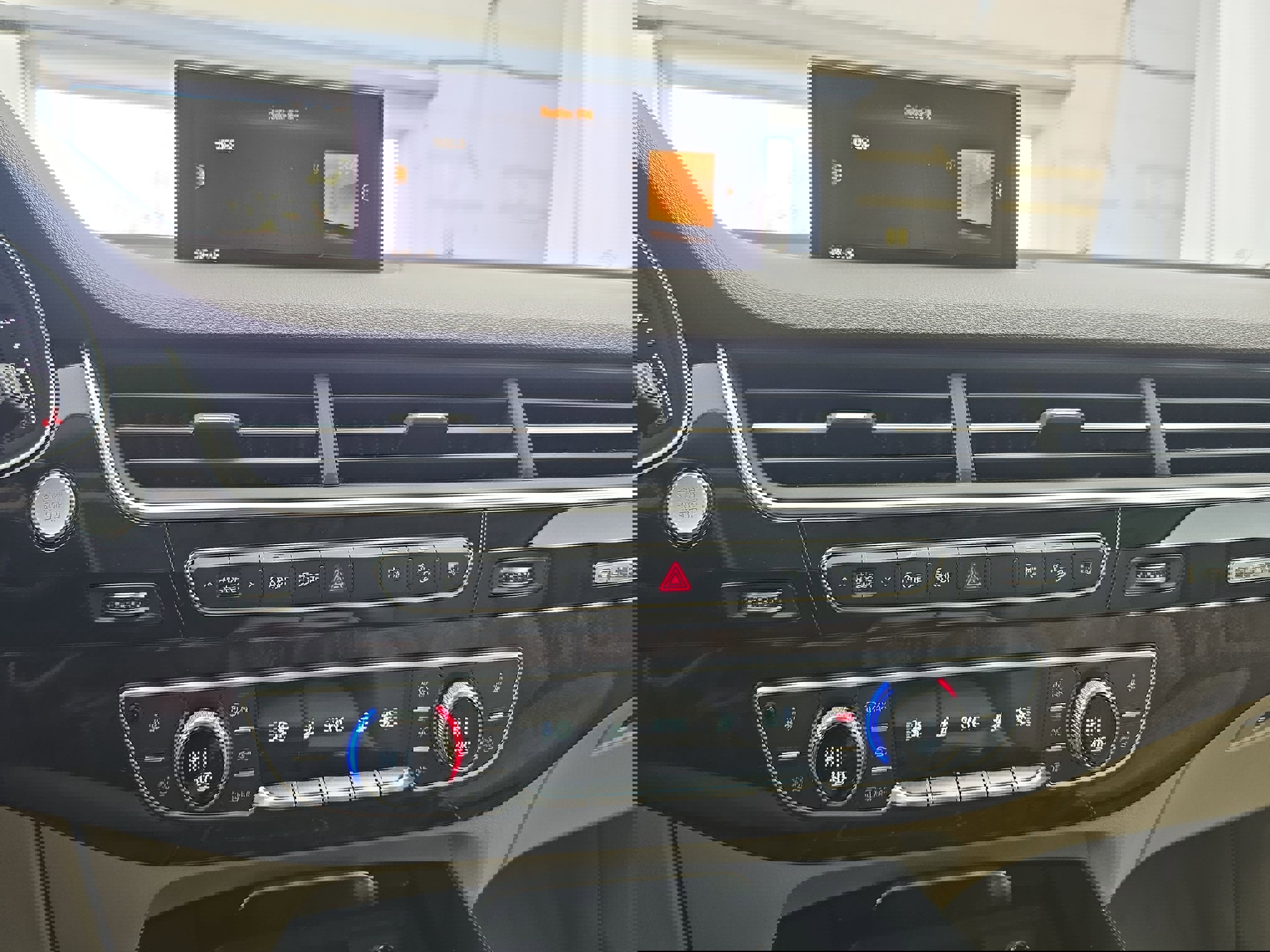 Used 2018 Audi Q7 3.0T Prestige image 21