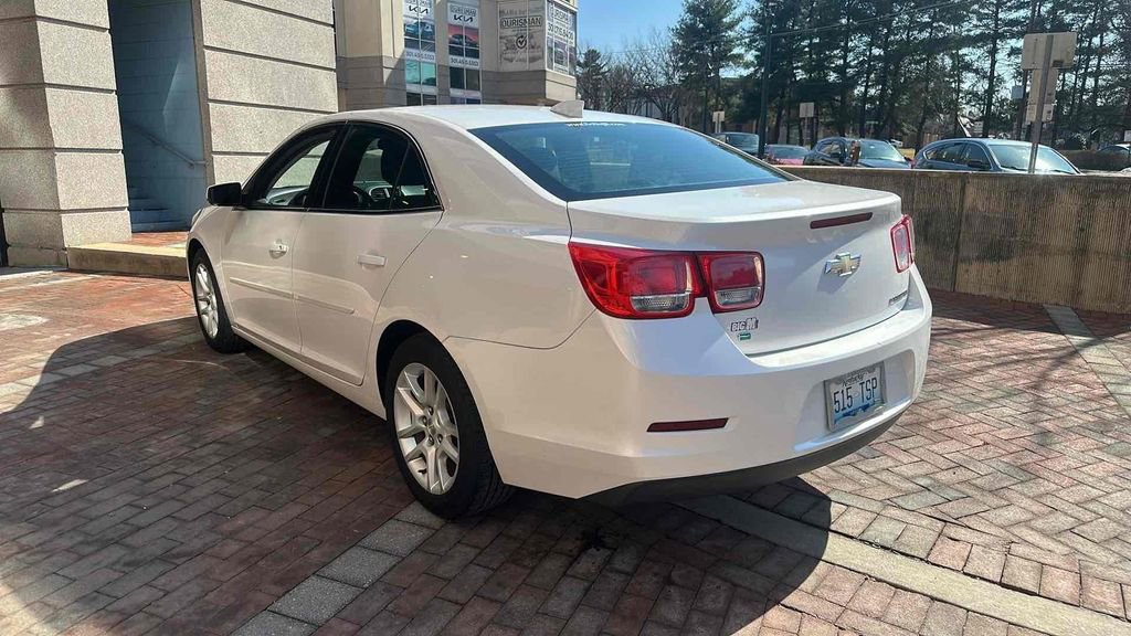 Used 2015 Chevrolet Malibu LT image 5