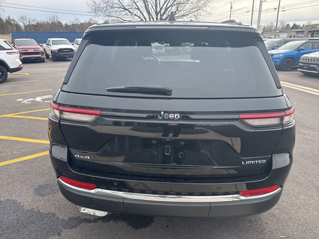 Used 2023 Jeep Grand Cherokee Limited image 7