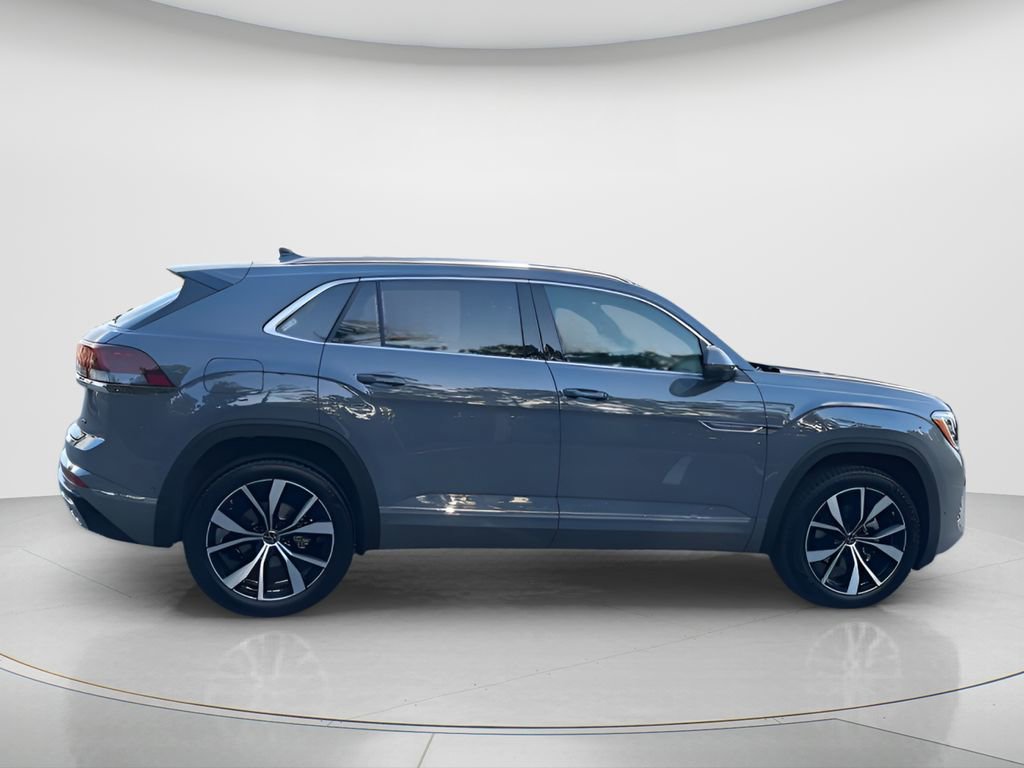 New 2026 Volkswagen Atlas Cross Sport SEL Premium R-Line image 9