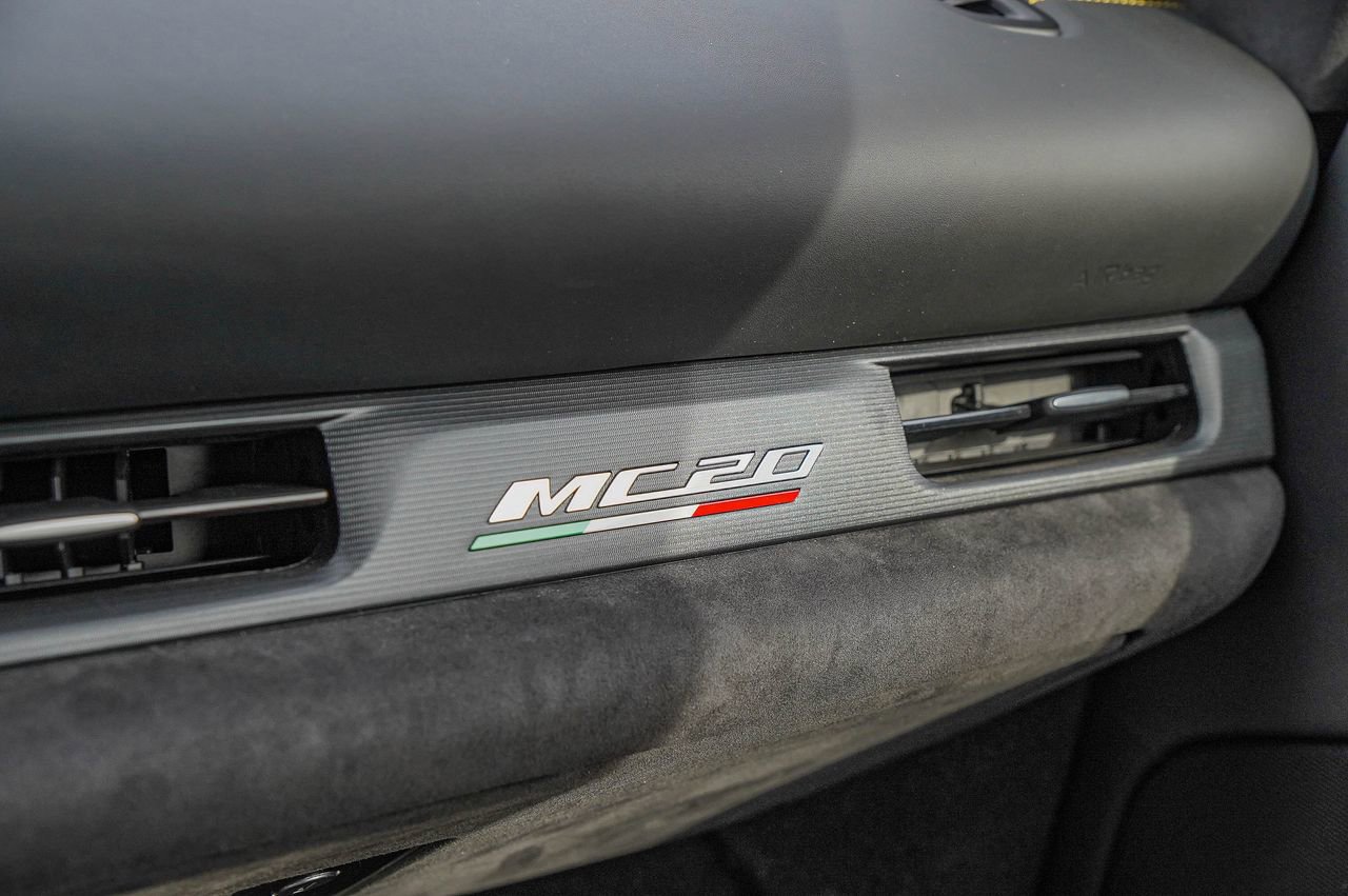 New 2024 Maserati MC20 Coupe image 19