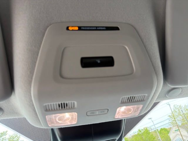 Used 2025 Ford Transit 250 148 Medium Roof RWD image 18