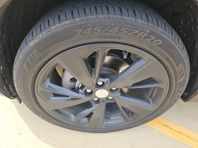 Used 2021 Buick Envision Preferred image 13