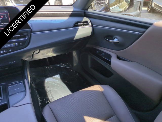 Certified 2022 Lexus ES 350 w/ Premium Package image 16