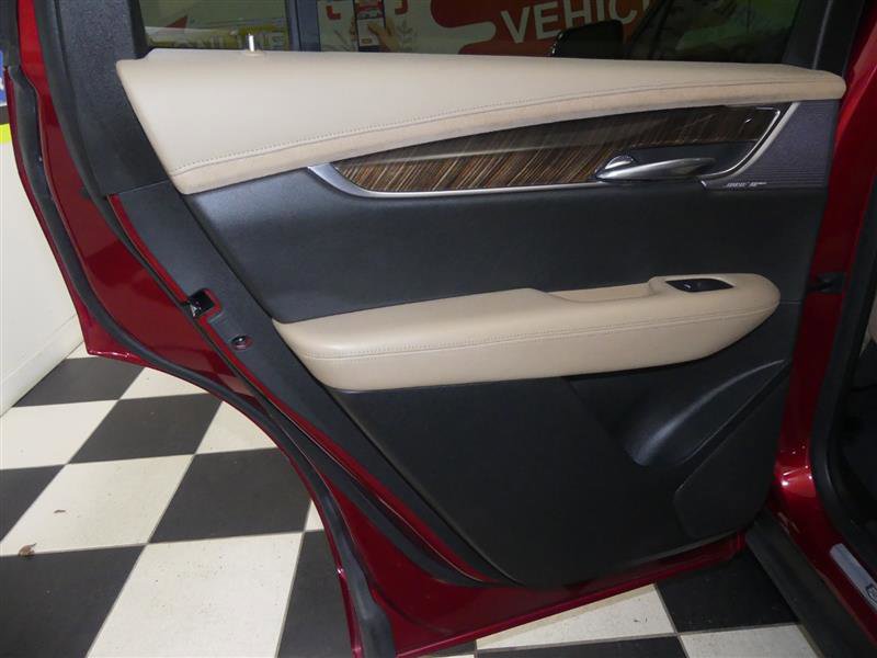 Used 2022 Cadillac XT6 Sport w/ Platinum Package image 30