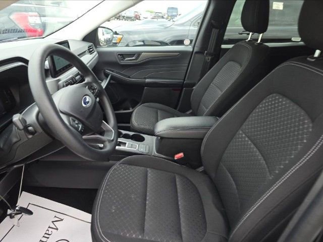 Used 2025 Ford Escape Active AWD/4WD image 6