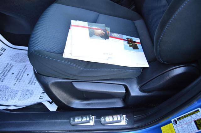 Used 2017 Toyota Yaris iA image 35