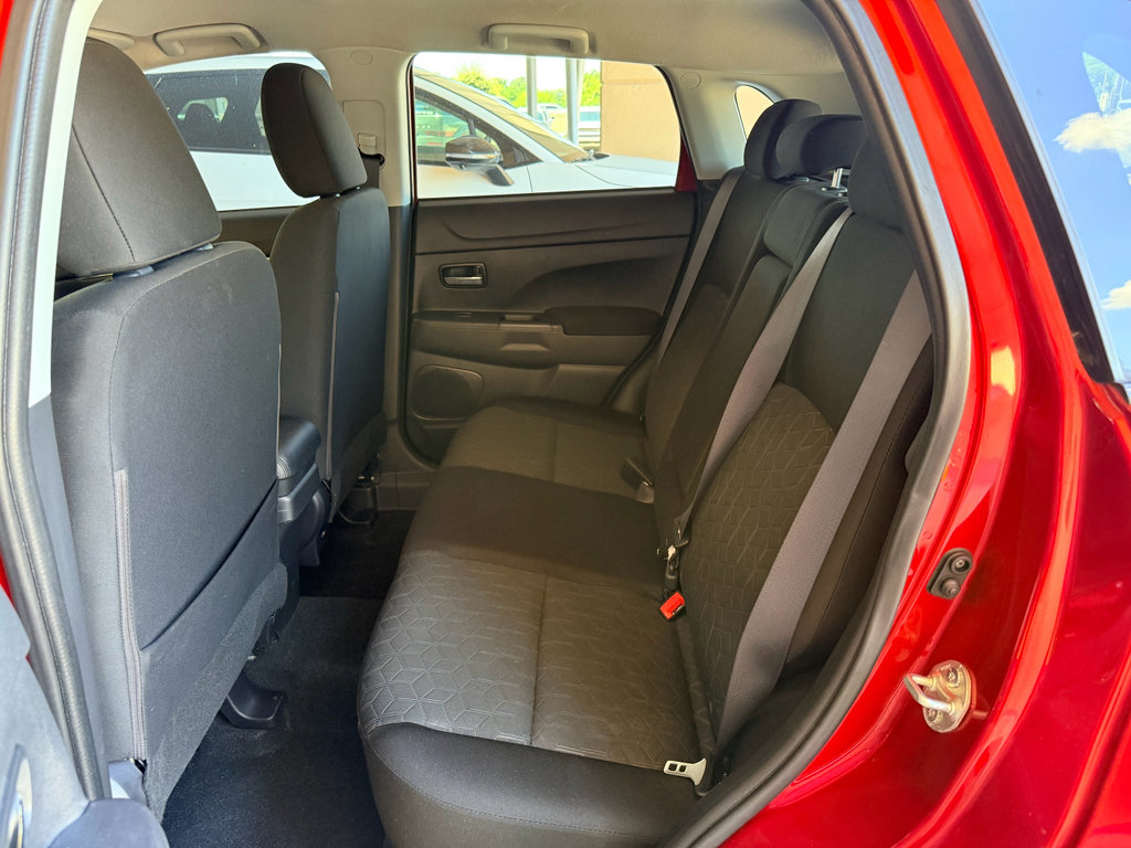 Used 2021 Mitsubishi Outlander Sport FWD image 23