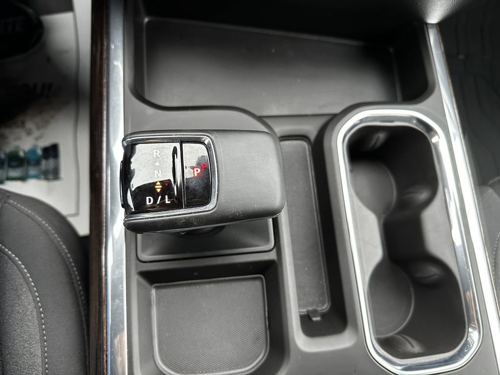 Used 2025 GMC Sierra 1500 Elevation w/ Preferred Package image 15