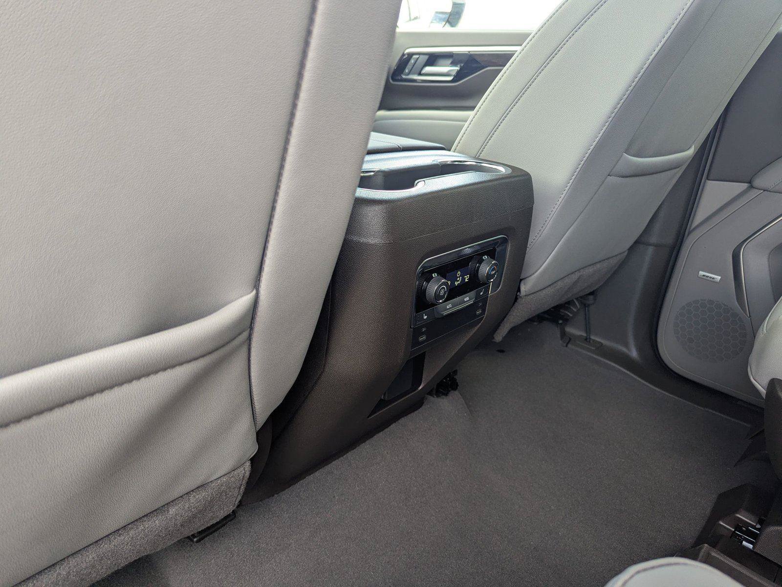 New 2026 Chevrolet Suburban LT w/ Comfort Package RWD image 15