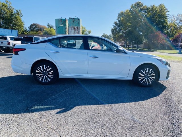 Used 2025 Nissan Altima 2.5 SV image 6