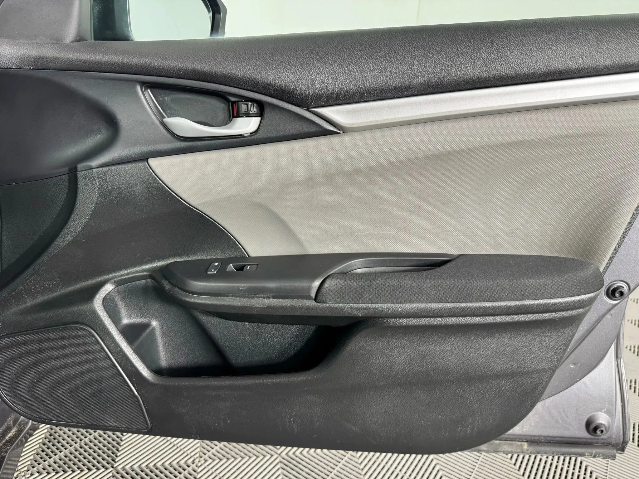 Used 2018 Honda Civic LX image 35