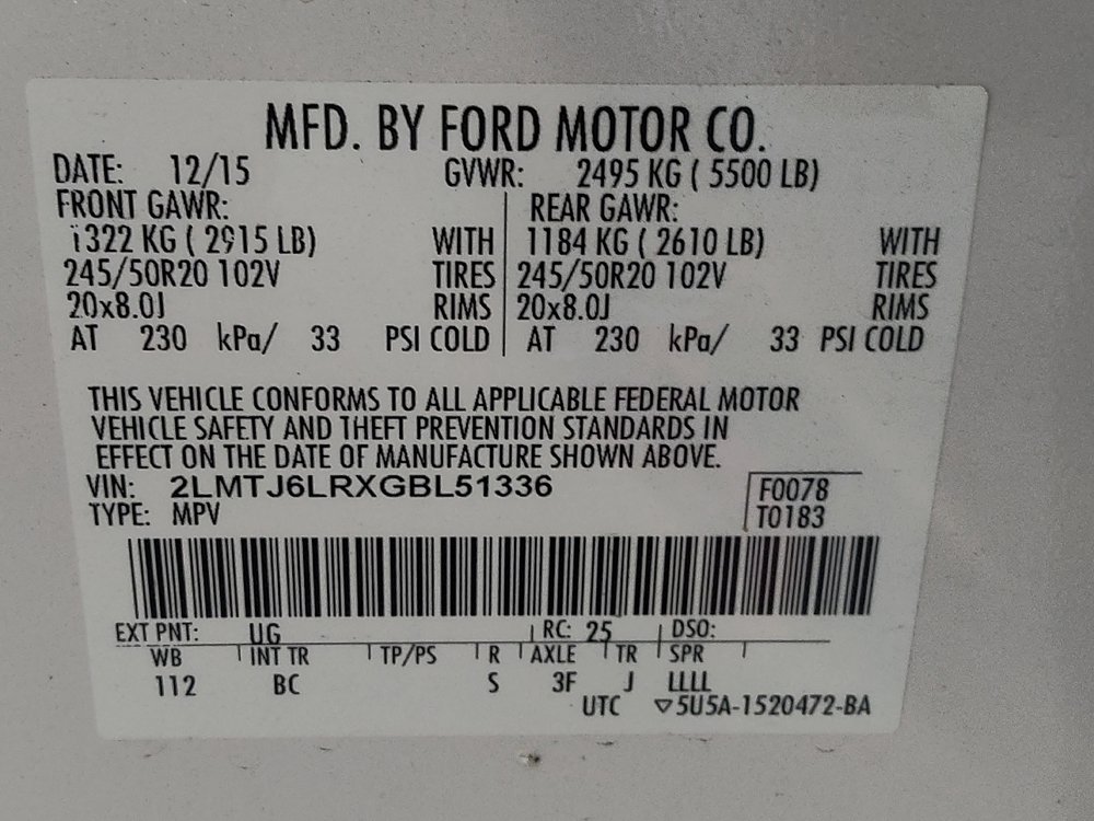 Used 2016 Lincoln MKX Reserve w/ Technology Package FWD image 33