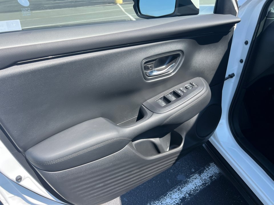 Used 2026 Honda HR-V LX image 32