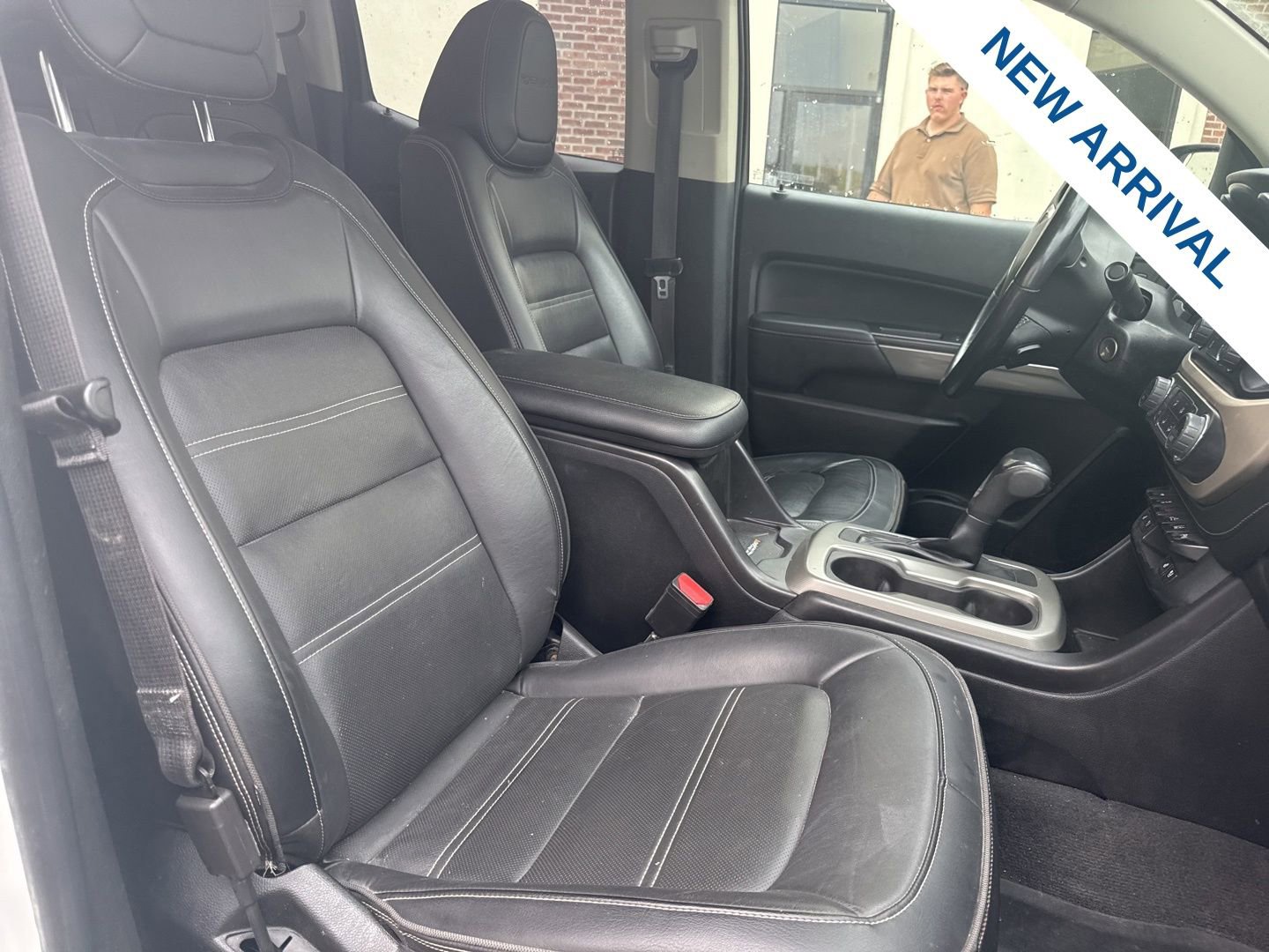 Used 2020 GMC Canyon Denali image 9