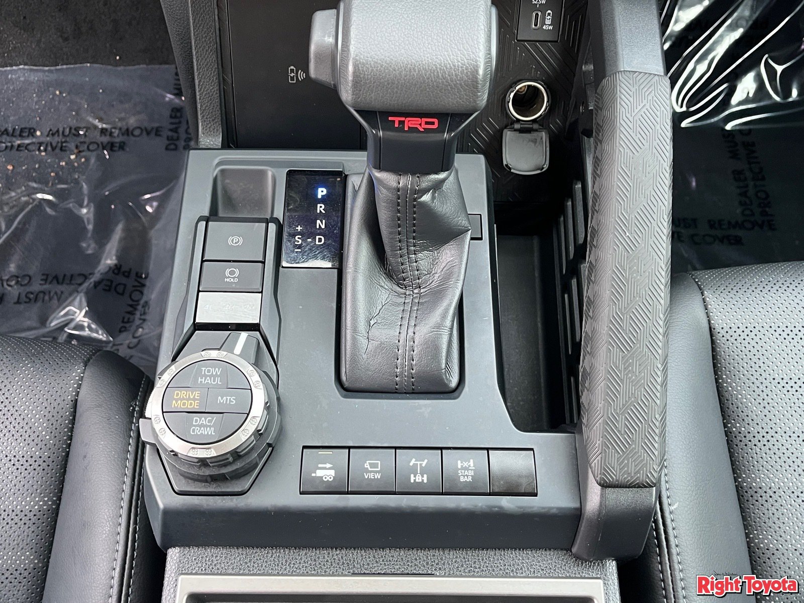 Used 2024 Toyota Tacoma TRD Off-Road w/ TRD Off Road Premium Package AWD/4WD image 30