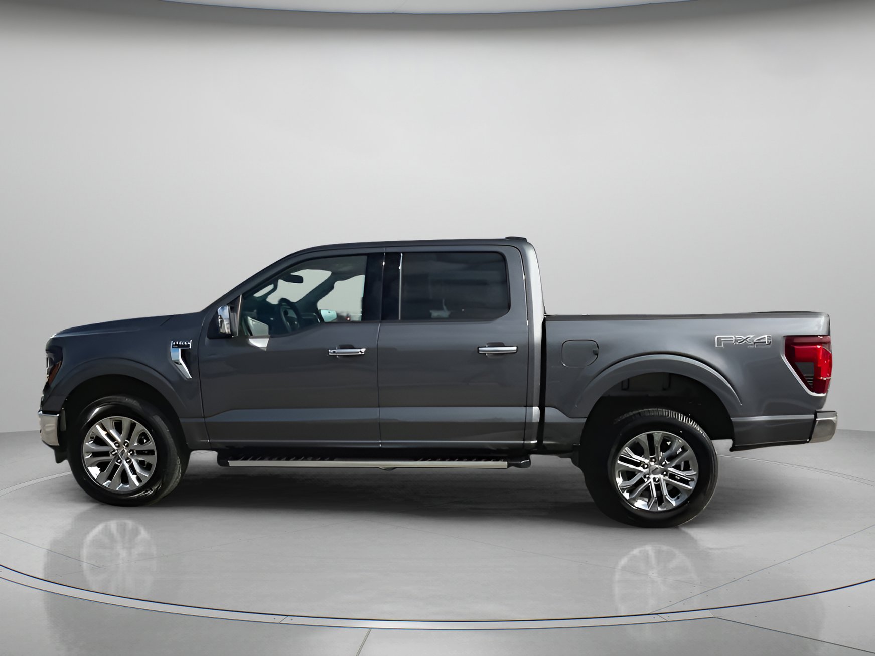 New 2025 Ford F150 XLT w/ Equipment Group 302A MID image 18