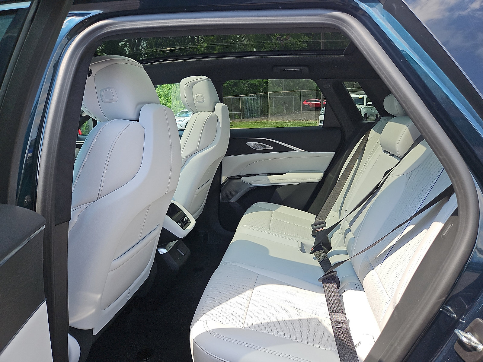 Certified 2024 Cadillac Lyriq Luxury w/ LPO, Floor Liner Package AWD/4WD image 10