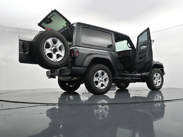 Used 2023 Jeep Wrangler Sport AWD/4WD image 44