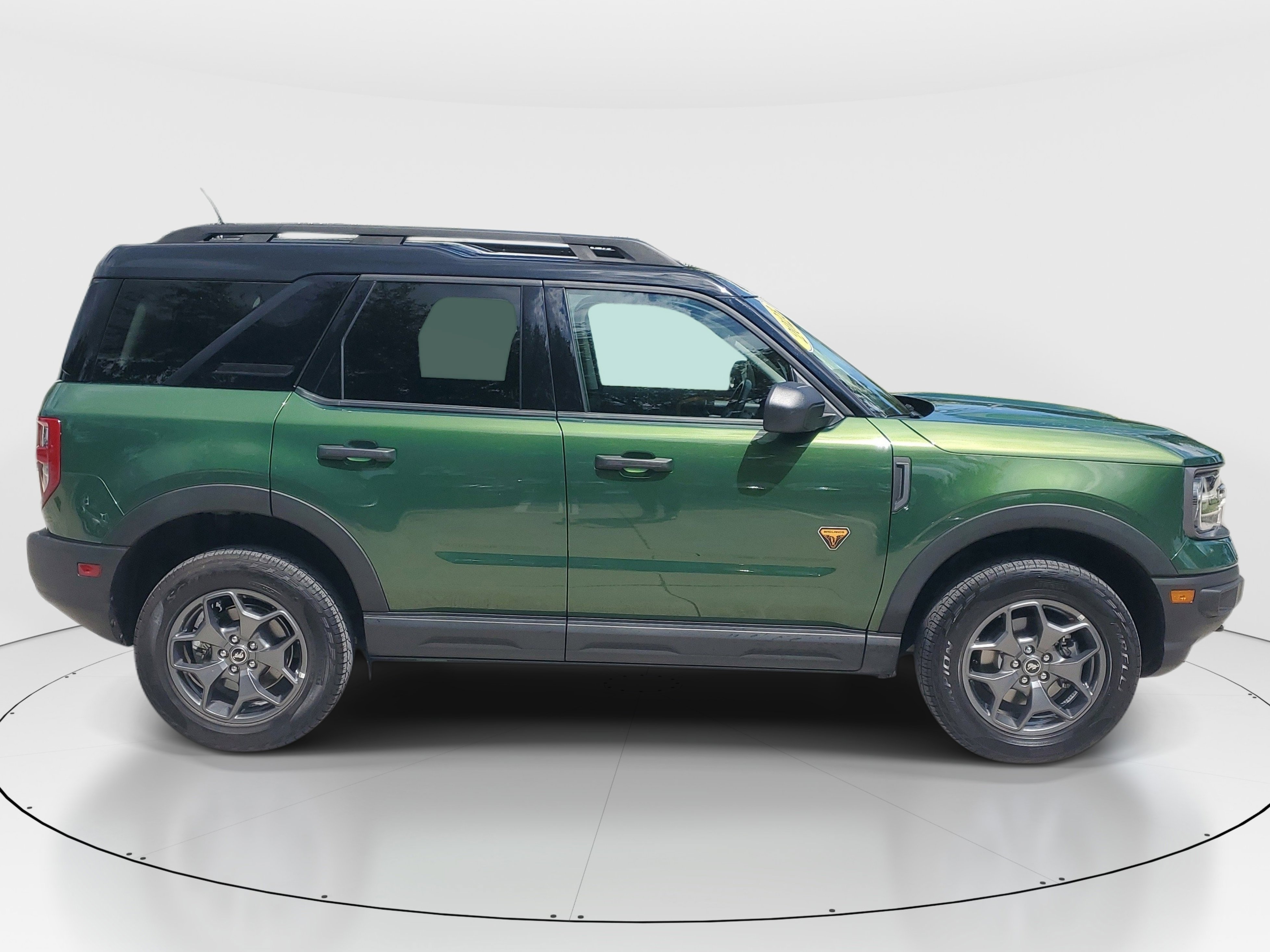 Used 2023 Ford Bronco Sport Badlands AWD/4WD image 2