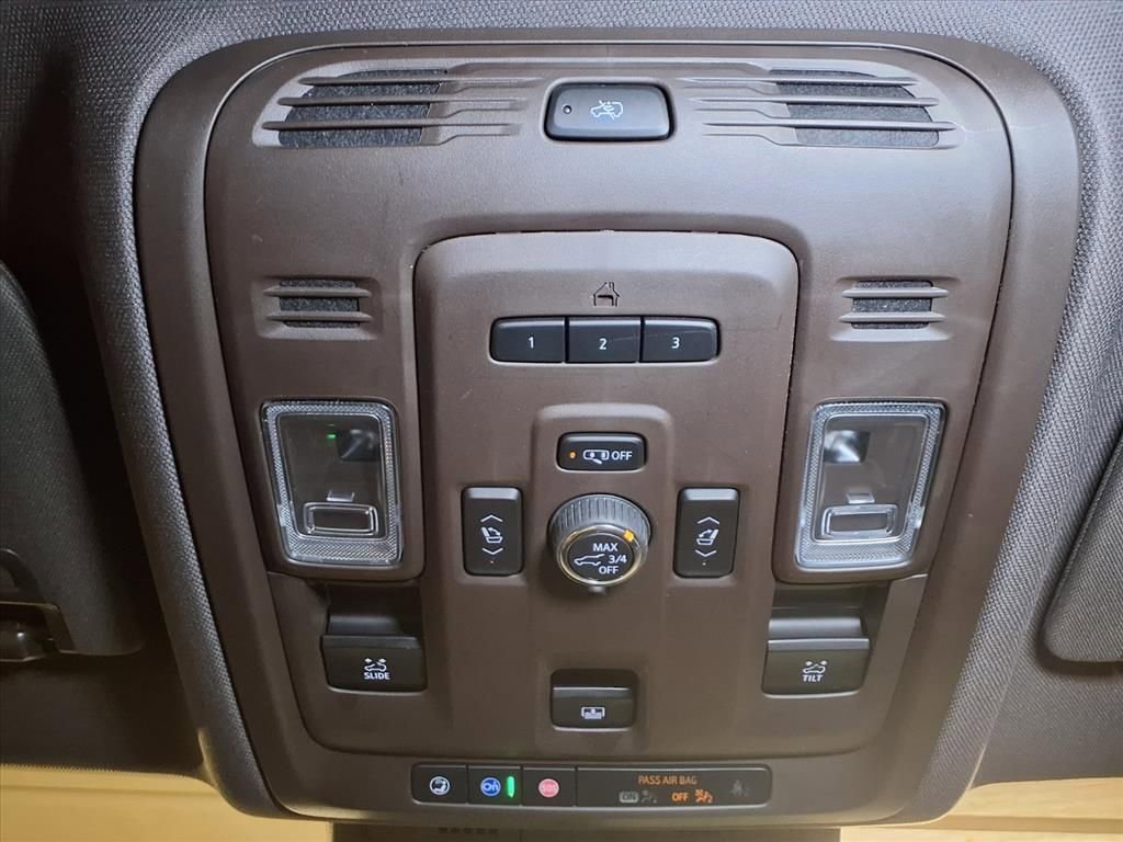 Used 2021 Cadillac Escalade Sport w/ LPO, Illumination Package RWD image 12
