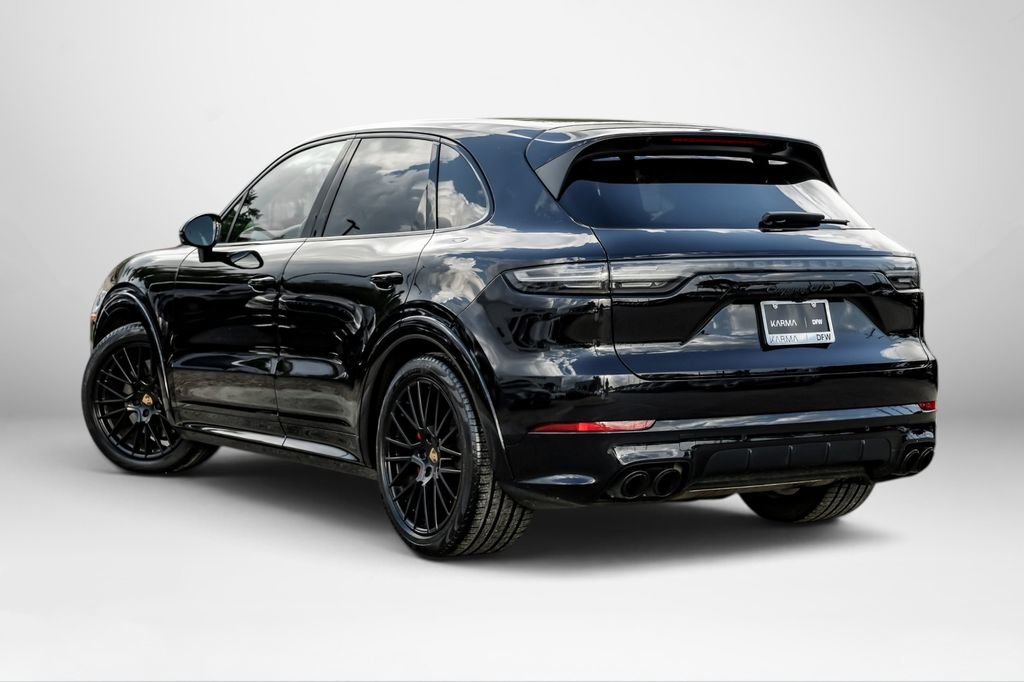 Used 2022 Porsche Cayenne GTS AWD/4WD image 7