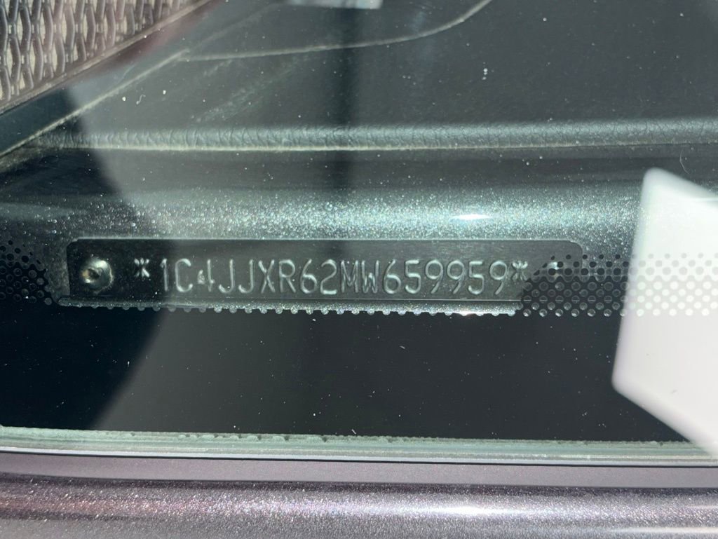 Used 2021 Jeep Wrangler Unlimited Rubicon 4xe w/ Steel Bumper Group image 50