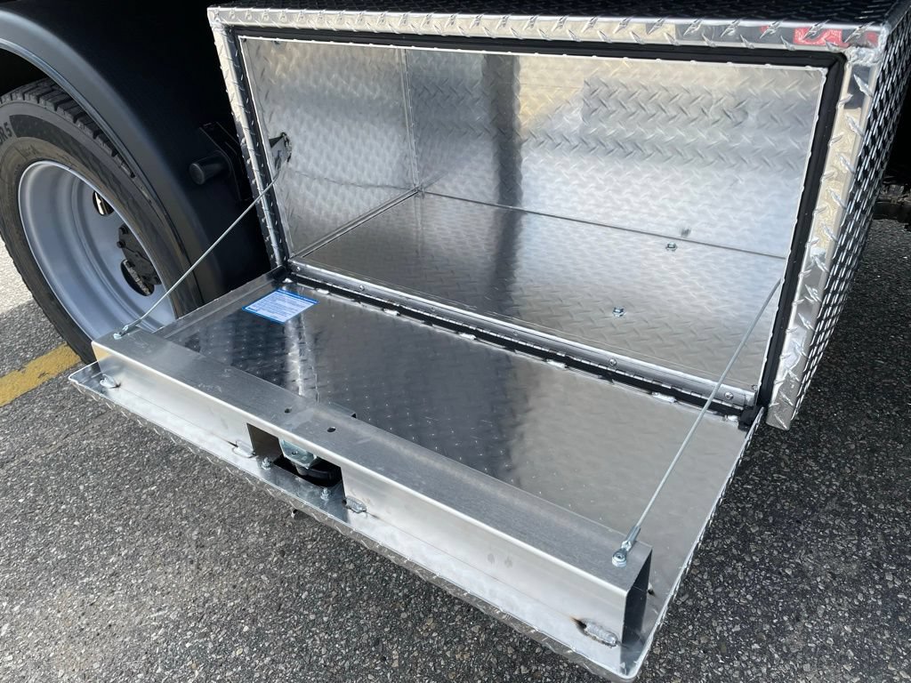 New 2026 Ford F550 4x4 Regular Cab Super Duty image 24