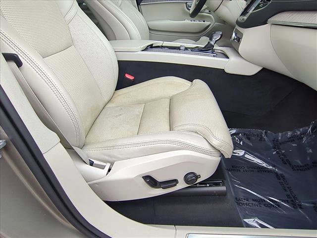 Used 2022 Volvo XC90 T6 Inscription w/ Advanced Package image 24