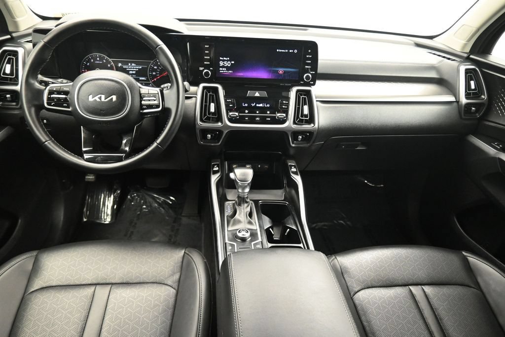Used 2023 Kia Sorento S w/ Panoramic Sunroof Package FWD image 28