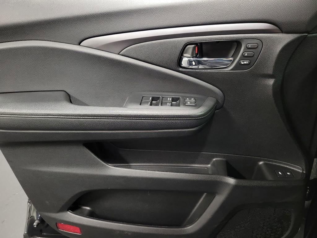 Used 2022 Honda Pilot Special Edition image 23