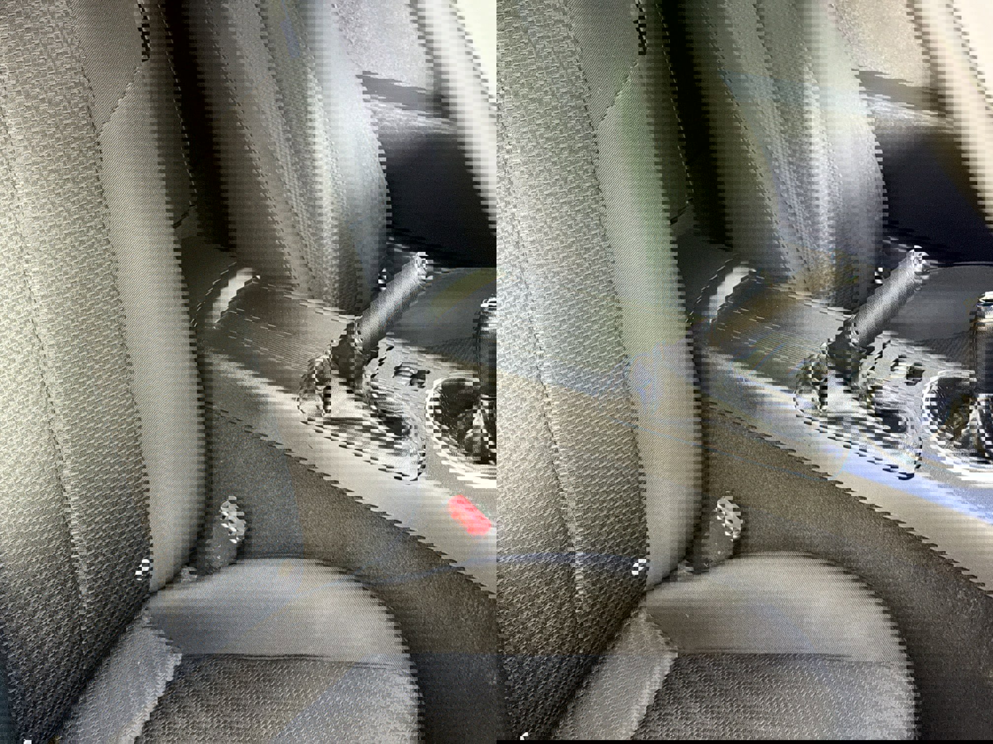 Used 2006 MAZDA MX-5 Miata Touring RWD image 29