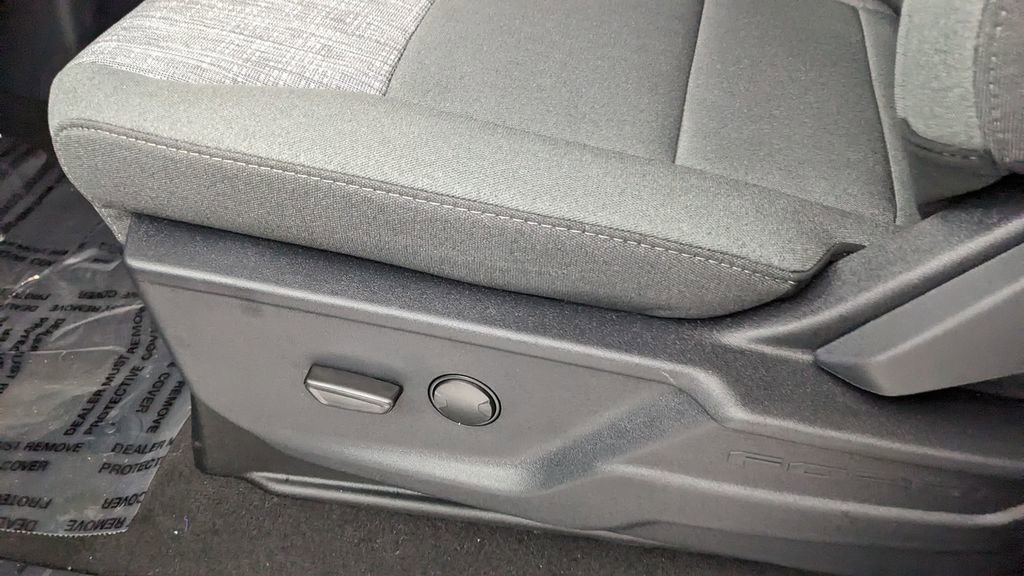 New 2026 Ford F250 XLT w/ XLT Premium Package image 28