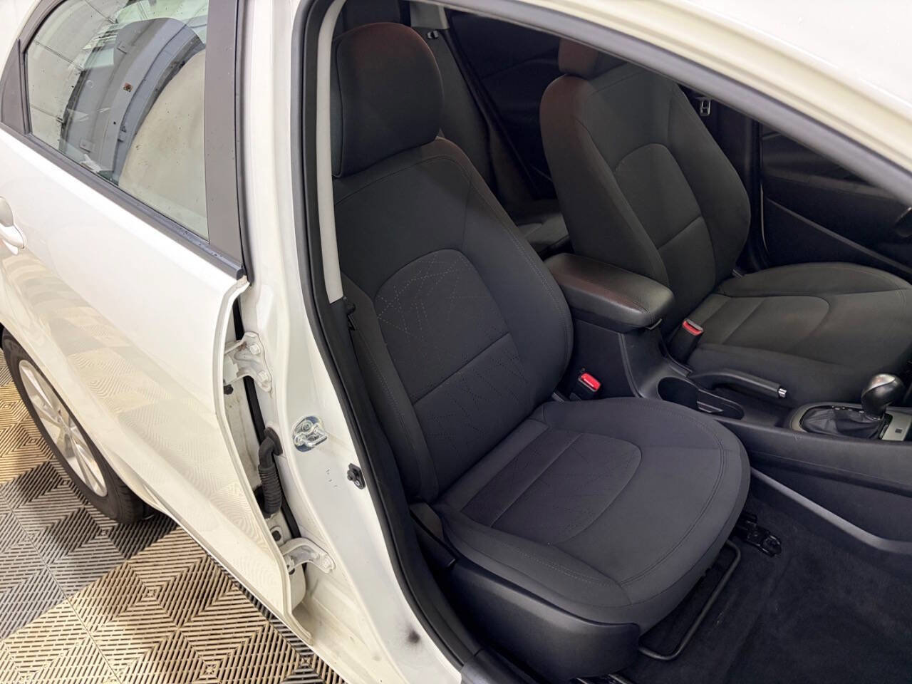 Used 2014 Kia Rio EX w/ Convenience Package image 23