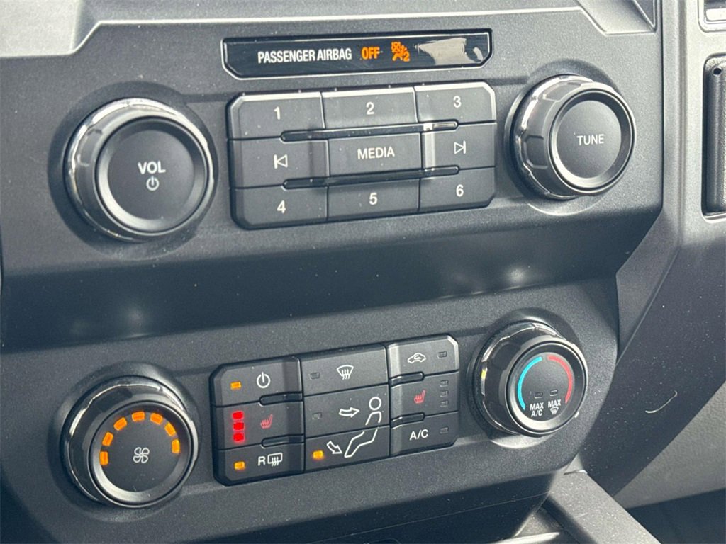 Used 2019 Ford F250 XLT w/ XLT Premium Package image 24