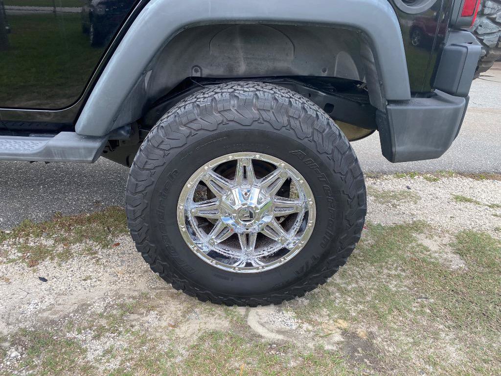 Used 2011 Jeep Wrangler Unlimited Sport AWD/4WD image 11