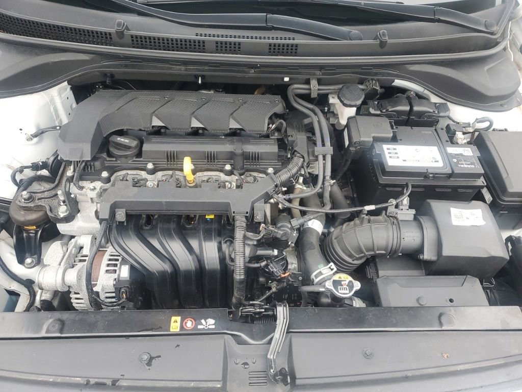 Used 2022 Hyundai Accent SE image 11