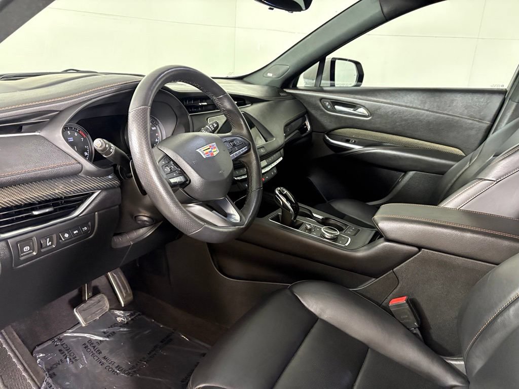 Used 2022 Cadillac XT4 Sport AWD/4WD image 22