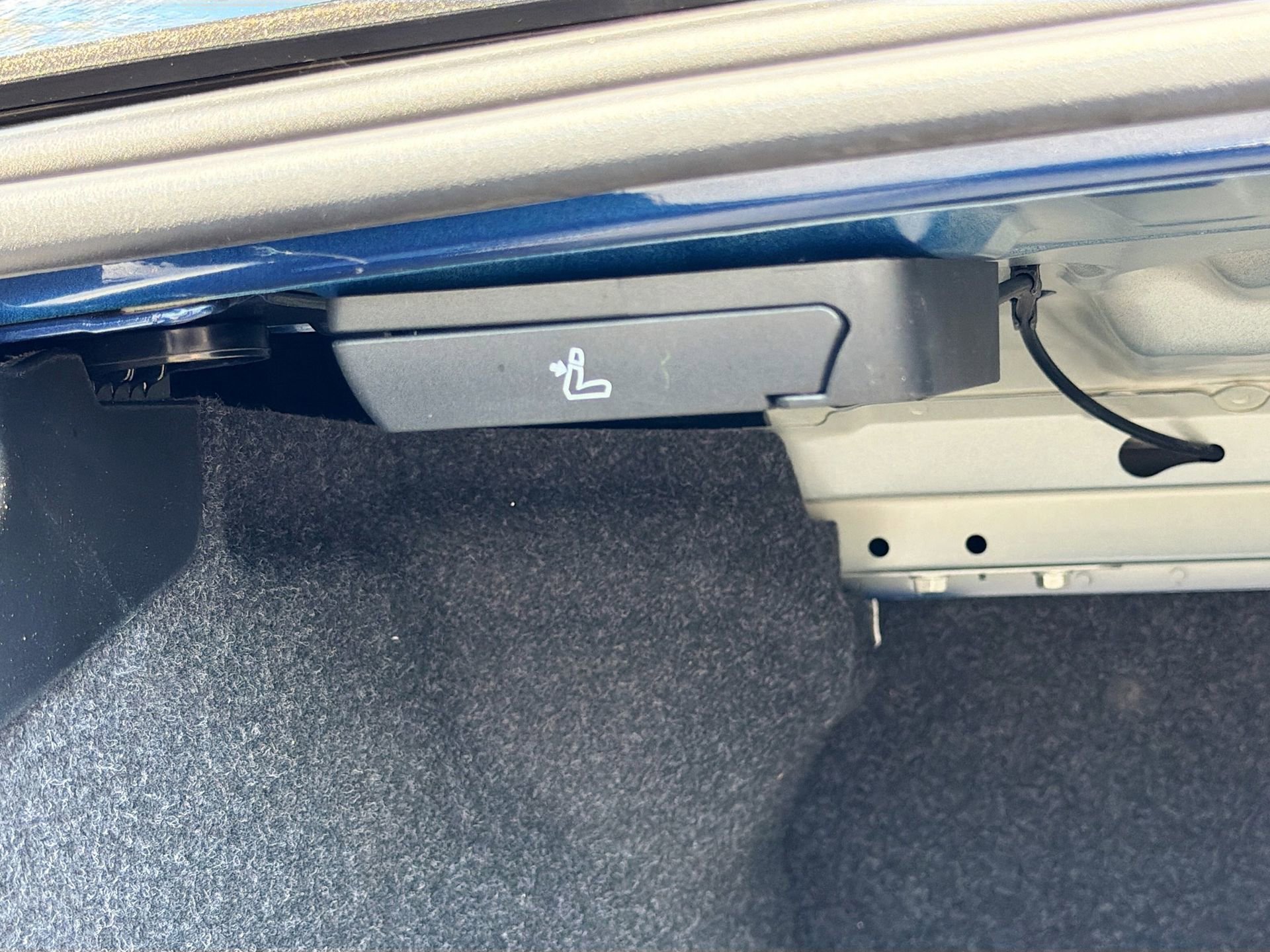 Used 2025 BMW 530i 530i w/ M Sport Package image 14